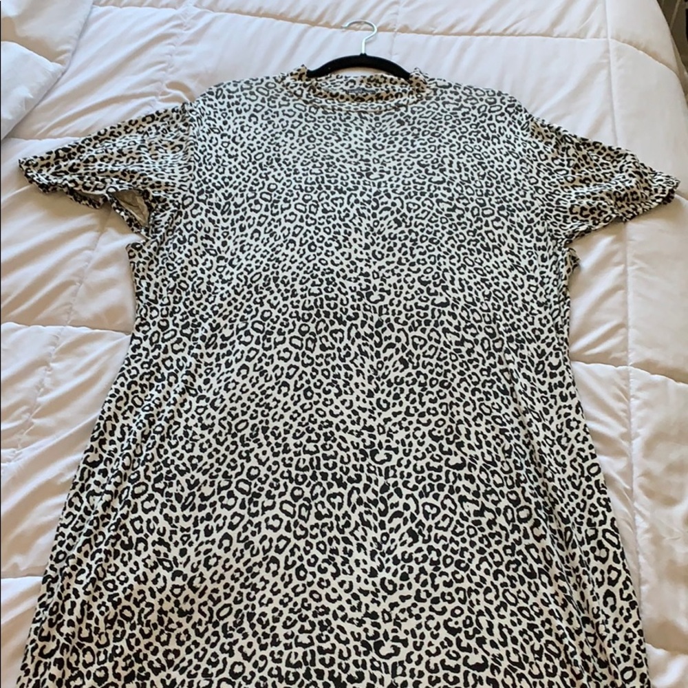 Black and white snow leopard stretchy dress